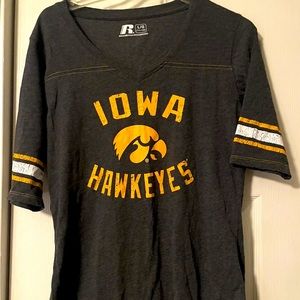 lowa Hawkeyes Russell
Athletics Women's 
3/4 Sleeve T shirt L